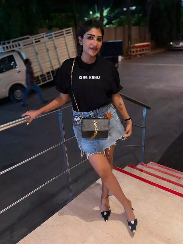 Supritha Posts Stylish Snap For RCB