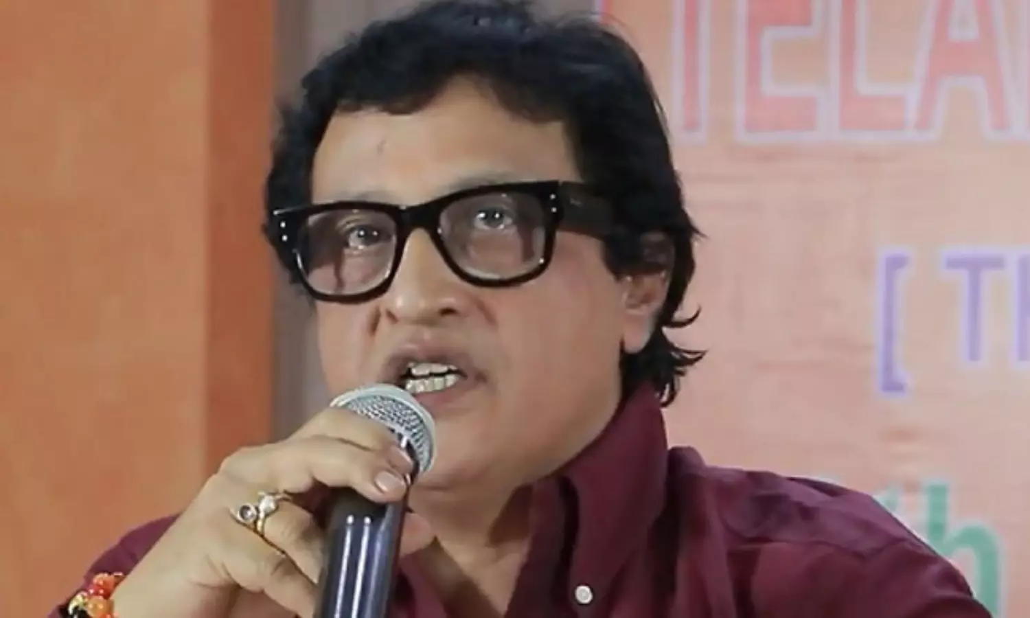 ఆ నిర్మాతల పేర్లు బయట పెడతా.. రిటర్న్ గిఫ్ట్ ఇస్తా: డిస్ట్రిబ్యూటర్ శ్రీధర్