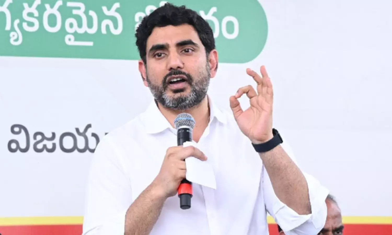 వెయిటింగ్ చీఫ్ మినిస్టర్ గా ఆయన పేరు మారుమోగుతోంది ! వెయిటింగ్ చీఫ్ మినిస్టర్ గా ఆయన పేరు మారుమోగుతోంది !