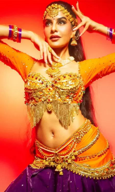 Jacqueline Fernandez Looks Awesome Gold Embellished Dance Look Wins Hearts