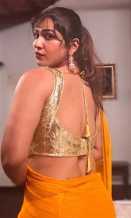 Inaya Sulthana Shares New Pic in Bright Yellow Saree
