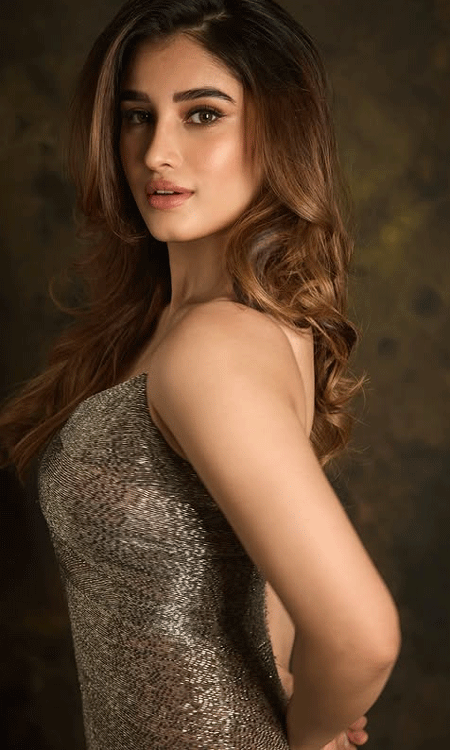 Rasha Thadani Stylish Weekend Look