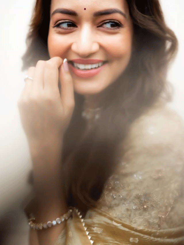 Shanvi Srivastava Mesmerizing Look Steals The Show