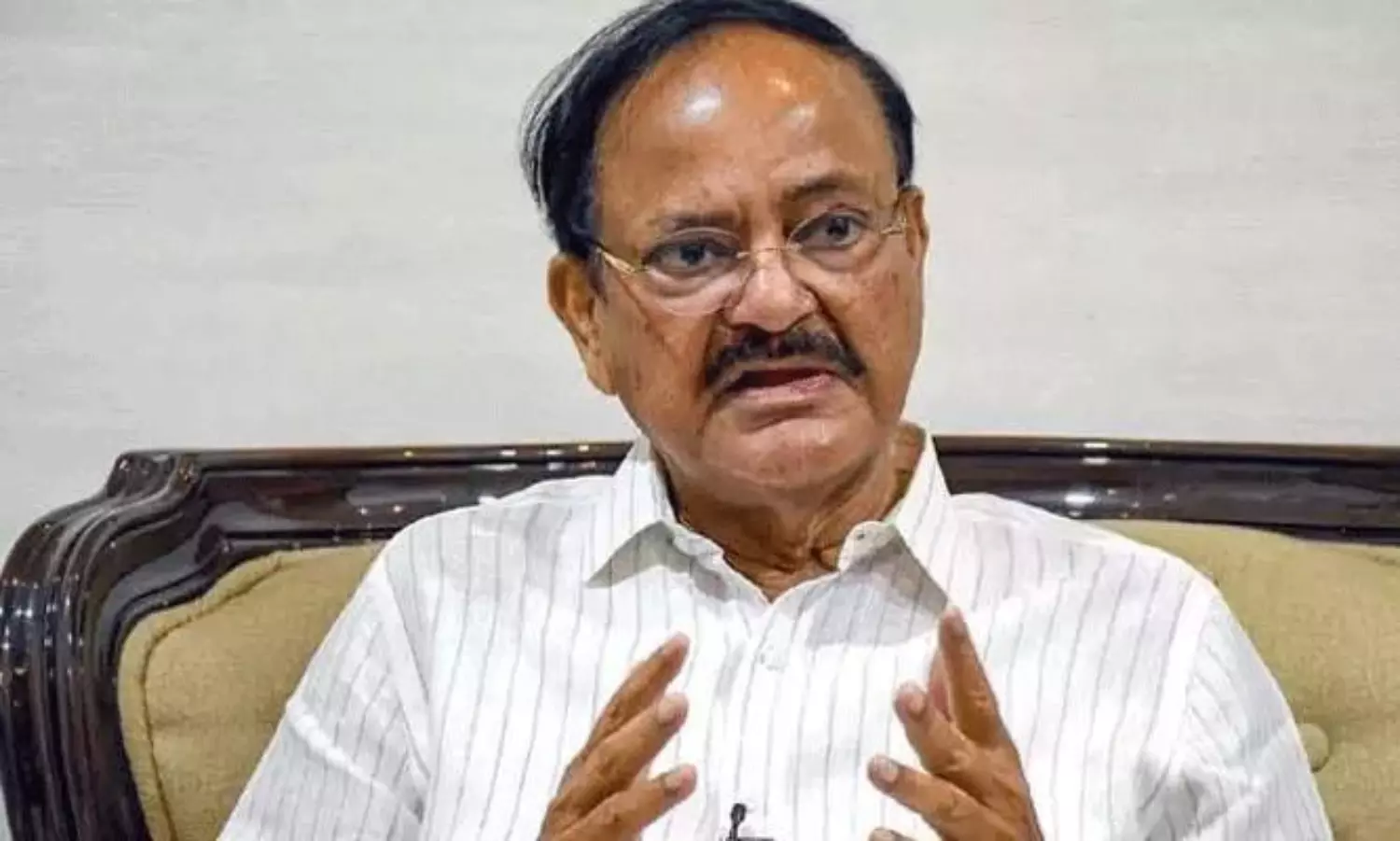 ఆ కామెంట్లు కిరాతకం: వెంకయ్య నాయుడు ఆ కామెంట్లు కిరాతకం: వెంకయ్య నాయుడు