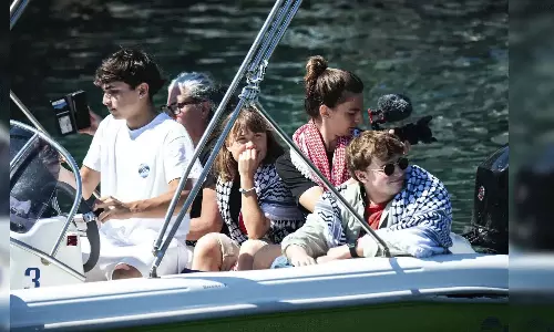 గాజాకు వెళ్తున్న నౌకను అడ్డగించిన ఇజ్రాయెల్.. ఉద్యమకారిణి గ్రెటా థన్‌బర్గ్ కిడ్నాప్