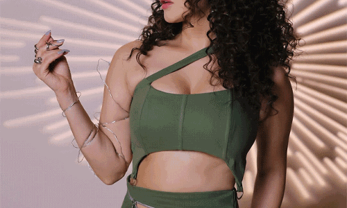 Sunny Leone Latest Fashion Post Wins the Internet – Check Her Look