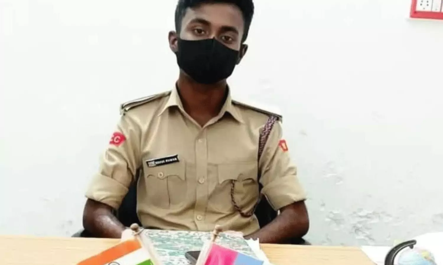 బీహార్‌లో నకిలీ పోలీస్ స్టేషన్:  లక్షల వసూళ్లు