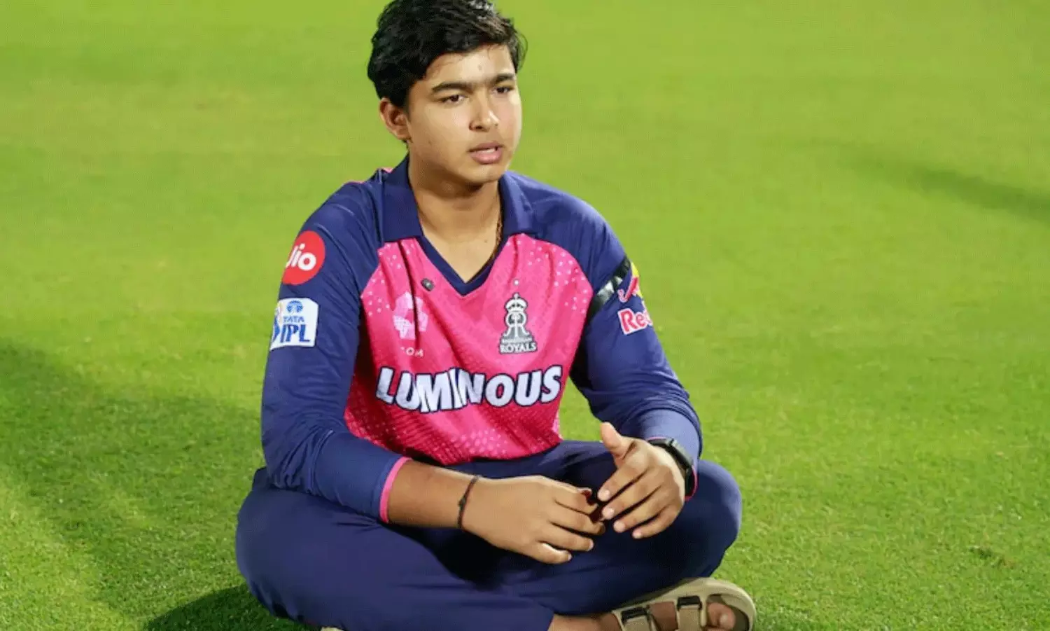 వైభవ్ సూర్యవంశీ: కారున్న ’మైనరు’.. తోలాలంటే నాలుగేళ్లు ఆగాలి తమరు