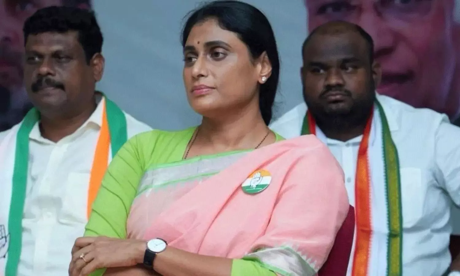 జగన్ మీద షాకింగ్ కామెంట్స్ చేసిన షర్మిల!