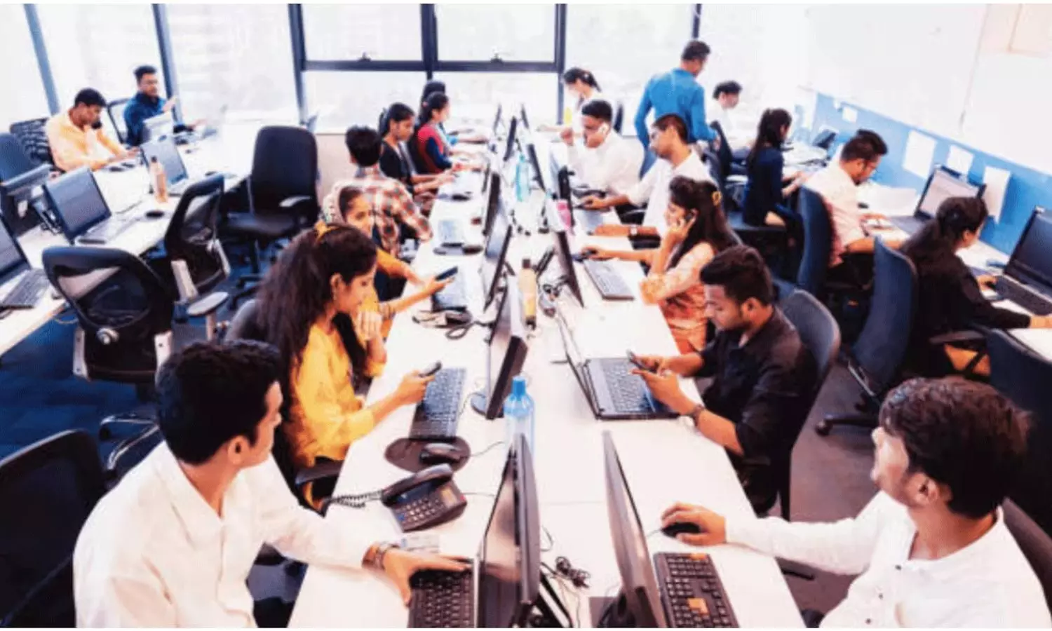 ఉద్యోగుల వ్యవహారంపై కూటమి తడబాటు ..! ఉద్యోగుల వ్యవహారంపై కూటమి తడబాటు ..!