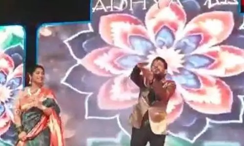డ్యాన్స్ తో దుమ్మురేపిన దువ్వాడ, మాధురి జంట.. వీడియో వైరల్!