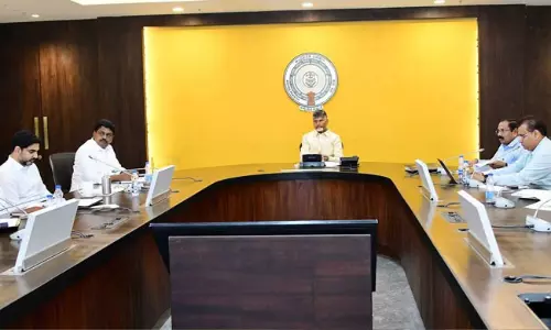 ఏడాది పాల‌న‌.. చంద్ర‌బాబుకు మంత్రుల గిఫ్ట్‌!