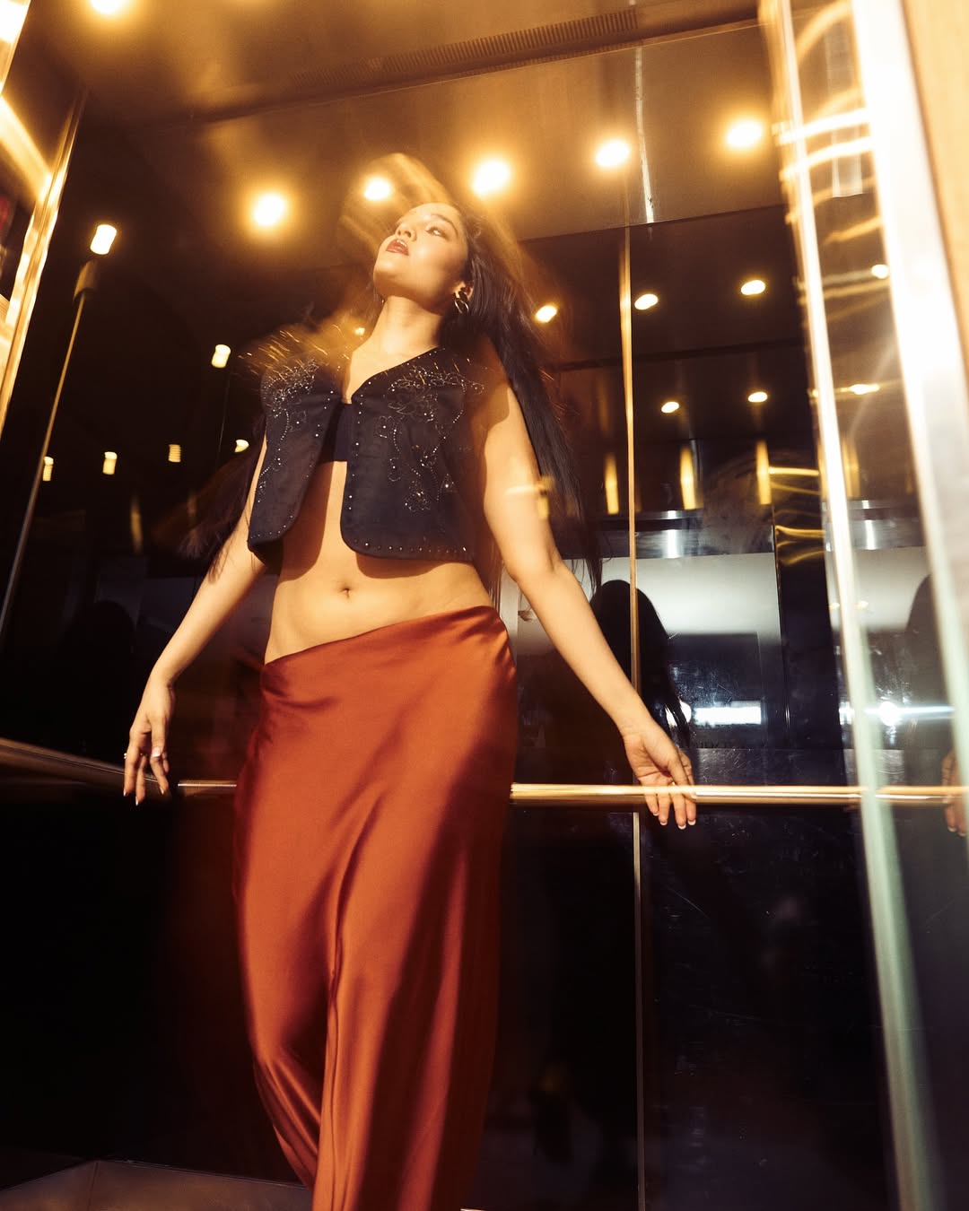 Ritika Singh Looks Striking in New Instagram Photo Ritika Singh Looks Striking in New Instagram Photo