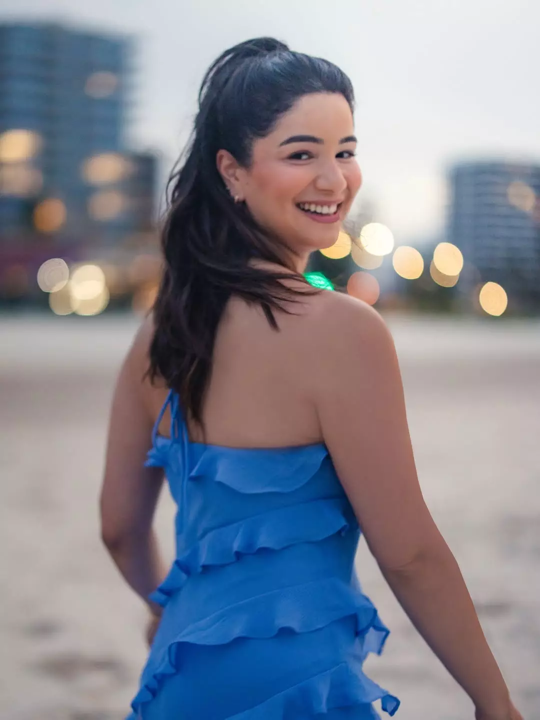 Sara Tendulkar Shines in Seaside Serenity