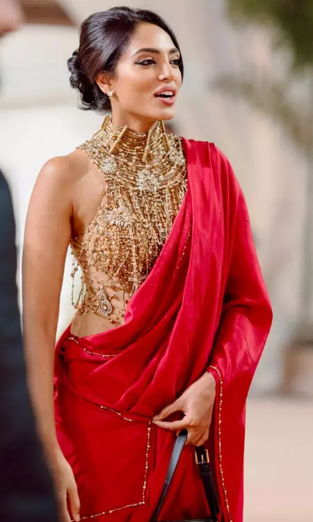 Sobhita Dhulipala Stuns in Red Saree