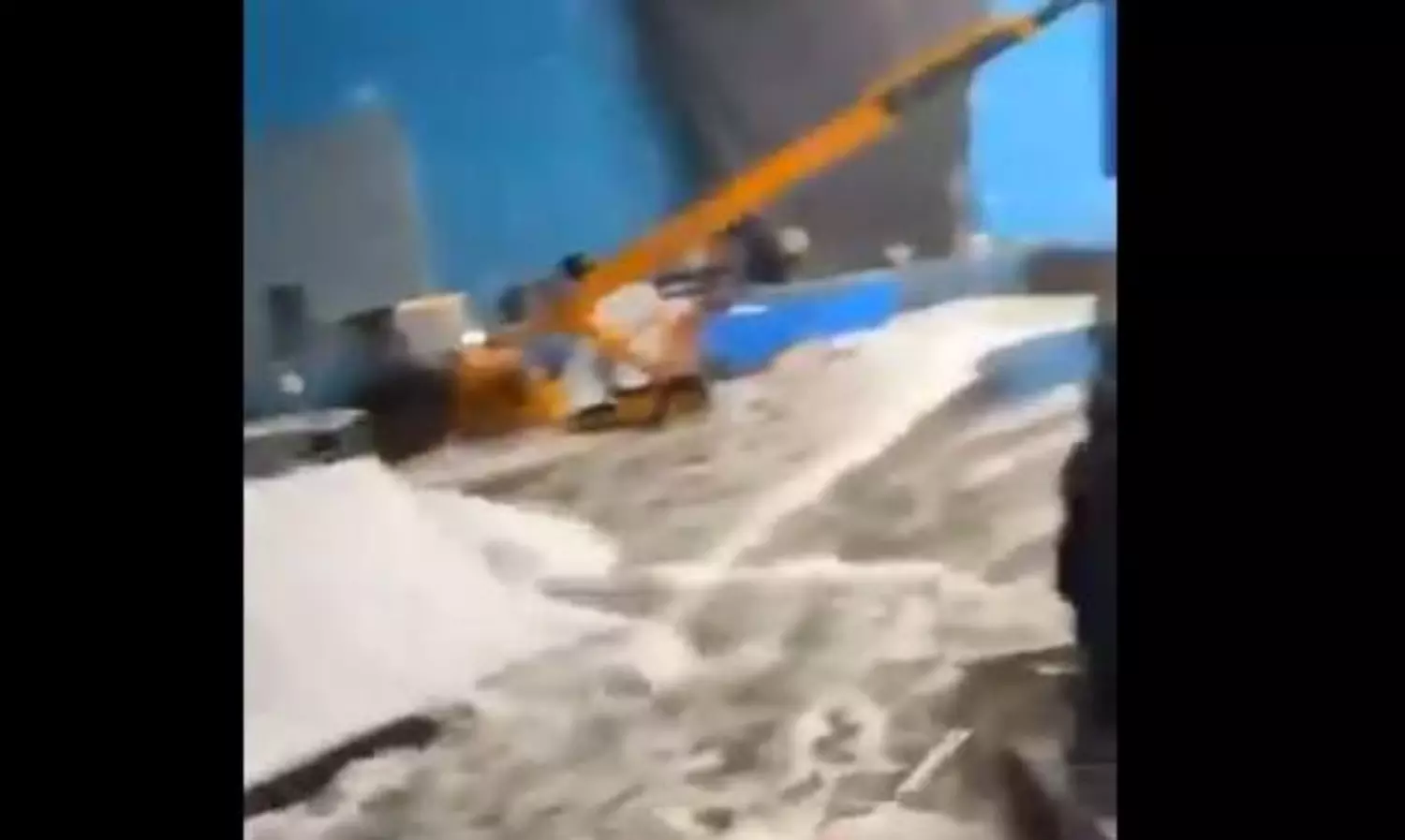 ది ఇండియ‌న్ హౌస్ సెట్స్ లో భారీ ప్ర‌మాదం.. అస‌లేమైందంటే?