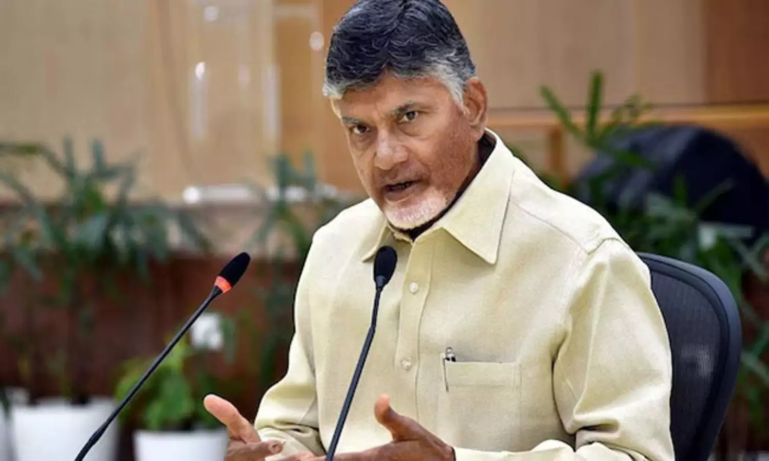 15 ఏళ్ళ సీఎం బాబు...ఆ రెండూ చేస్తే చరిత్రలో  శాశ్వత స్థానం