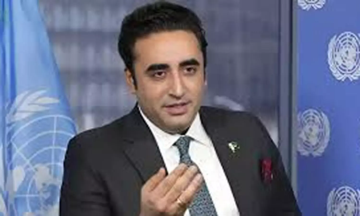 భారత్  లో విమాన ప్రమాదం... పాకిస్థాన్  ఫస్ట్  రియాక్షన్  ఇదే!