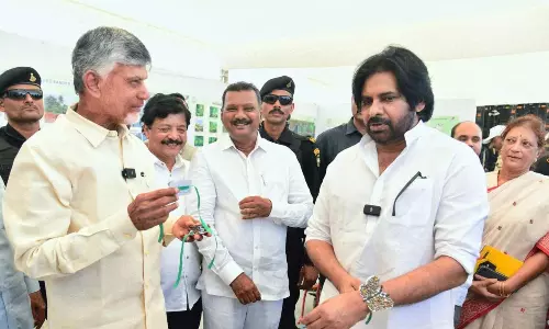 ఏపీ సీఎం, డిప్యూటీ సీఎంల‌తో సినీ పెద్ద‌ల భేటీ ఏం జ‌ర‌గ‌నుంది?