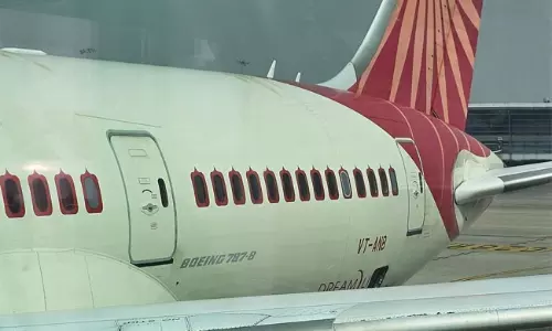 ఢిల్లీ నుంచి వచ్చేటప్పుడే  విమానంలో తేడా.. ప్రయాణికుడి షాకింగ్  ట్వీట్!