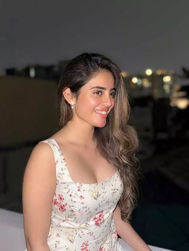 Kushitha Kallapu’s Radiant Evening Look