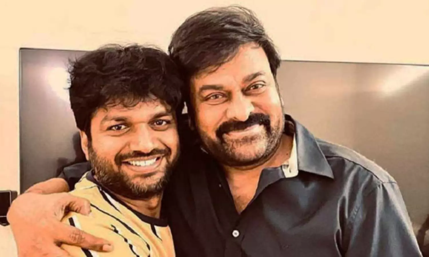 హిట్టిస్తే మరో మూవీ ఛాన్స్.. మెగా ఆఫర్ బాగుందిగా..? హిట్టిస్తే మరో మూవీ ఛాన్స్.. మెగా ఆఫర్ బాగుందిగా..?