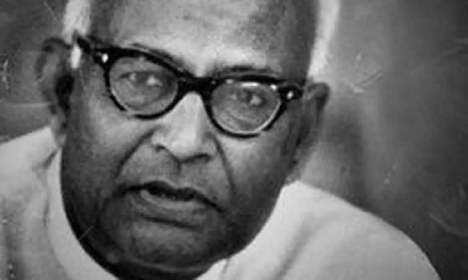 గుజరాత్‌ సీఎం విమానాన్ని కూల్చేసిన పాక్‌.. ఎప్పుడో తెలుసా?