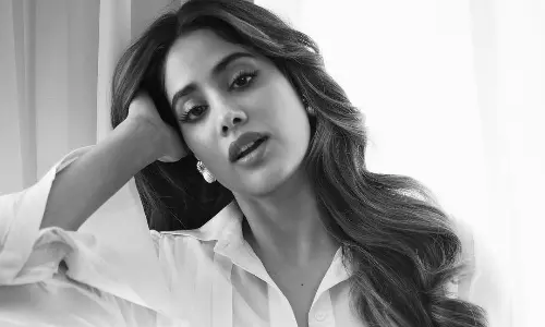 జెన్ జెడ్ ఫ్యాష‌నిస్టా జాన్వీ స్టైలిష్ లుక్