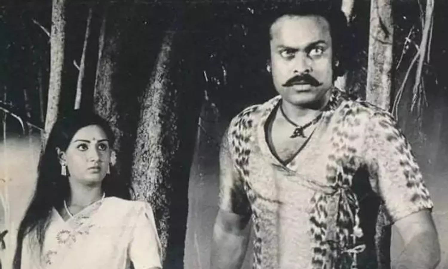 నాగుపాముగా మారే యువ‌కుడి క‌థ‌తో