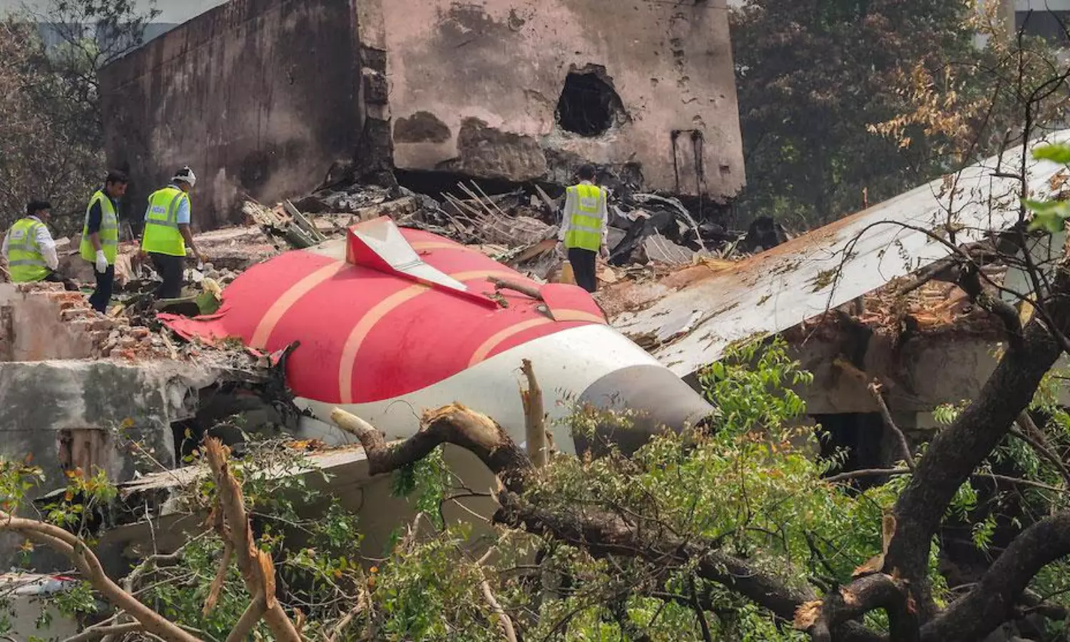 హోమీ బాబాతో మొదలు.. ఎందరో ప్రముఖుల మృత్యువాత హోమీ బాబాతో మొదలు.. ఎందరో ప్రముఖుల మృత్యువాత