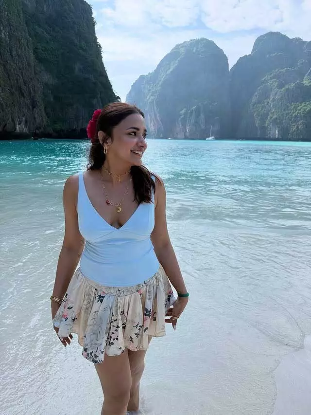 Jiya Shankar Soaks in the Beauty of Maya Bay Jiya Shankar Soaks in the Beauty of Maya Bay