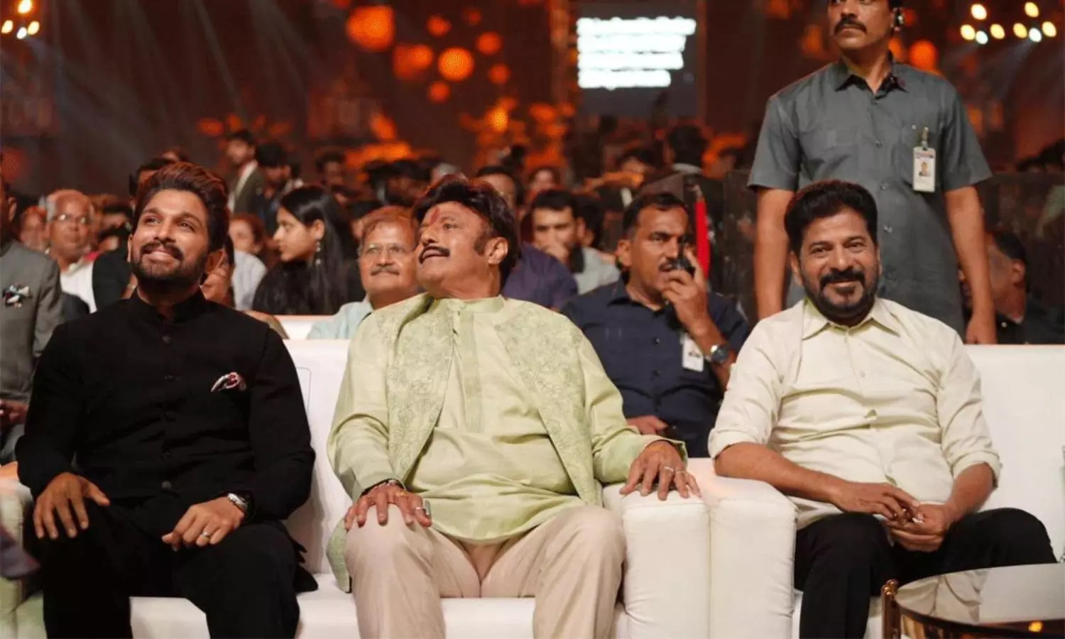 హాలీవుడ్ ను కూడా ఈ గడ్డపై ఎందుకు తీసుకు రాకూడదు! హాలీవుడ్ ను కూడా ఈ గడ్డపై ఎందుకు తీసుకు రాకూడదు!