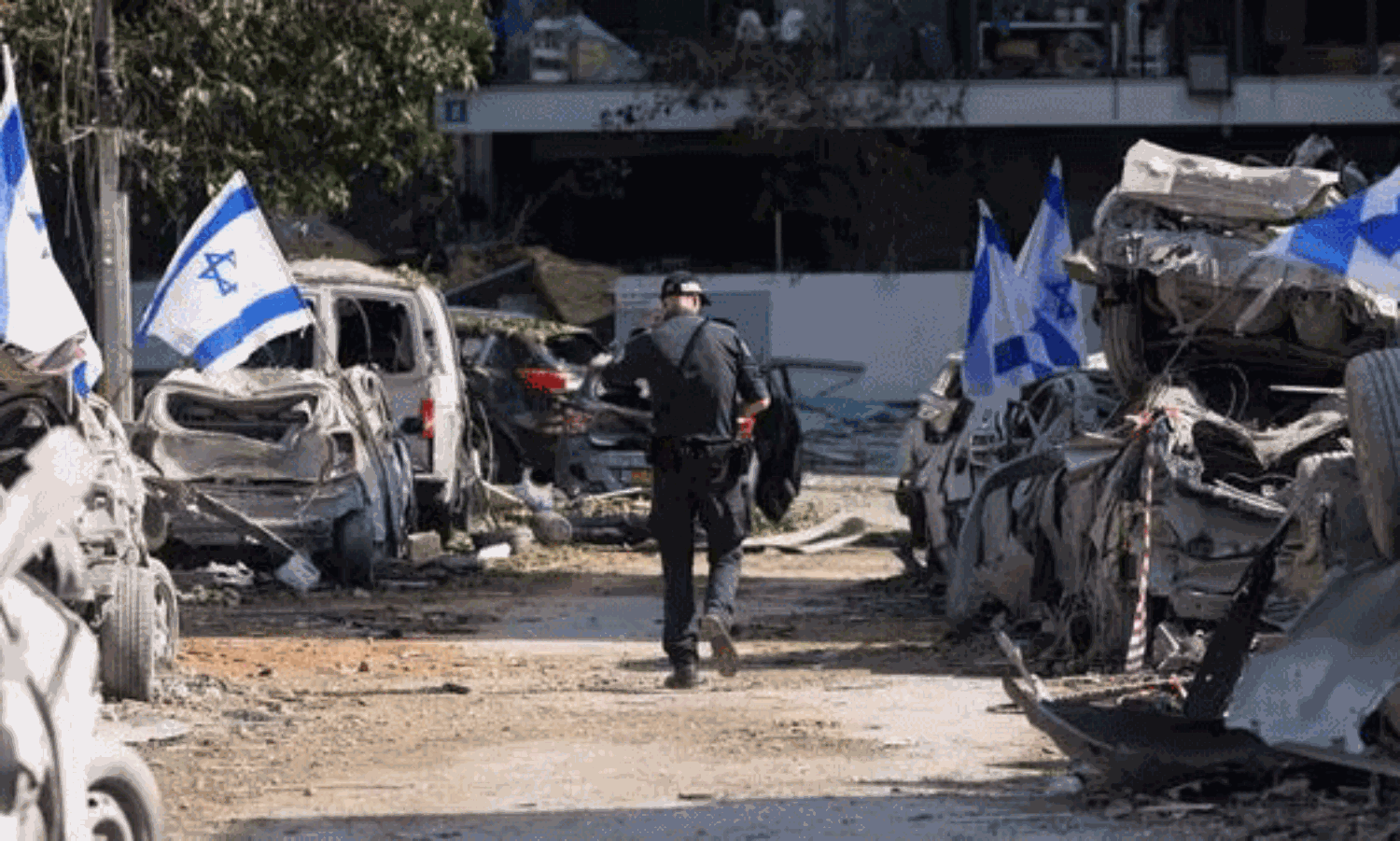 ఇజ్రాయెల్ - ఇరాన్ యుద్ధం.. ప్రపంచానికి కొత్త భారం