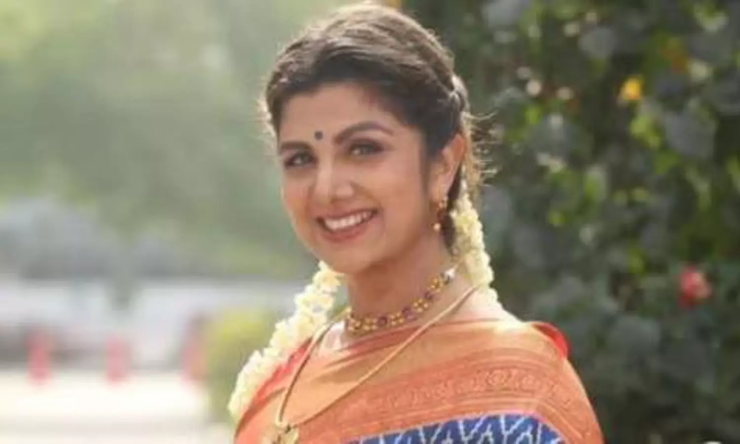 ఆమె వ‌ల్లే మా ఆయ‌న్ను ఫాలో అవ‌డం లేదు!