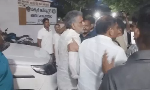 ఇష్టం వచ్చినట్లుగా పోలీస్ స్టేషన్ కు వెళతామంటే ఎలా చెవిరెడ్డి?