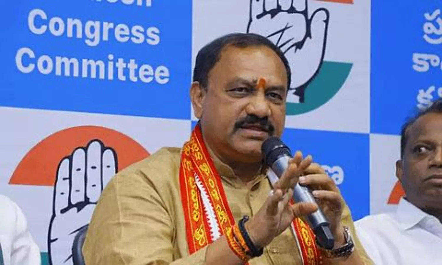 మంత్రి పై పార్టీ పీసీసీ చీఫ్ మ‌హేష్ కుమార్ గౌడ్ సంచ‌ల‌న వ్యాఖ్య‌లు