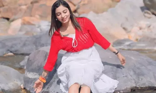 మొన్న కంచన్.. నేడు శీతల్.. మోడల్స్ పై ఏంటీ దారుణం?
