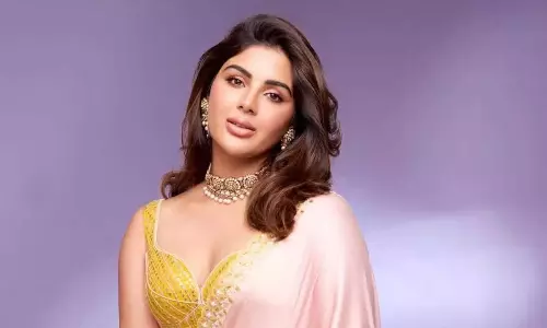 లేడీ క్వీన్‌తో సంయుక్త డేరింగ్ ఎంట్రీ!