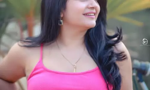 Smile that melts hearts - Poonam Bajwa
