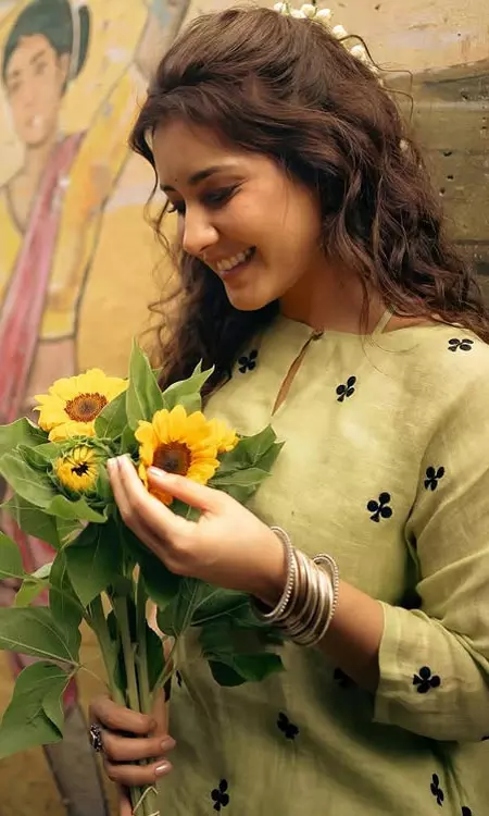 Raashii Khanna Spreads Joy with Her Floral Charm in Mumbai Streets
