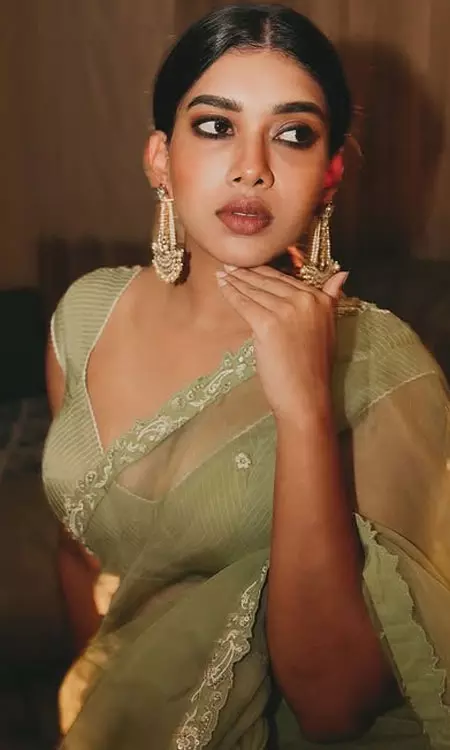 Dushara Vijayans Latest Ethnic Post Is Winning Instagram