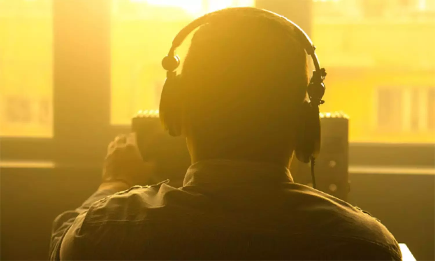 సినిమావాళ్లు..జర్నలిస్టులు..నేతలు..తెలంగాణలో 600 మంది ఫోన్లు ట్యాప్!