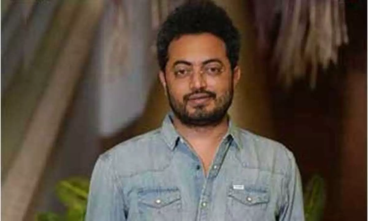 యంగ్ డైరెక్టర్.. ఉన్న గొడవ సరిపోదని