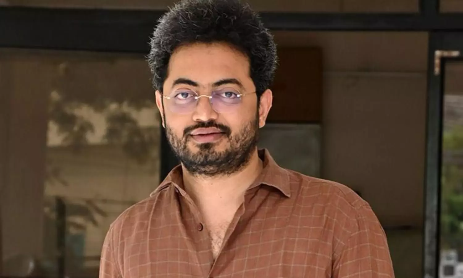 ప్రేక్ష‌కుడిగా వెళ్లి ప్రేమికుడిగా బ‌య‌టికొస్తారు