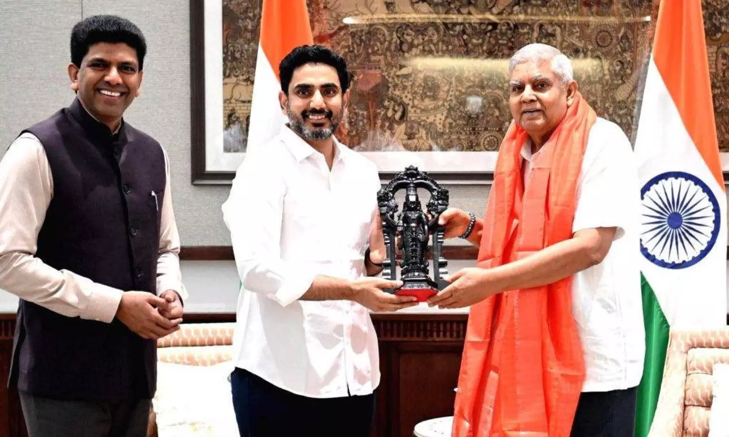 అమ‌రావ‌తి ఎందాకా వ‌చ్చింది? నారా లోకేష్ కు ఉప‌రాష్ట్ర‌ప‌తి ప్ర‌శ్న‌