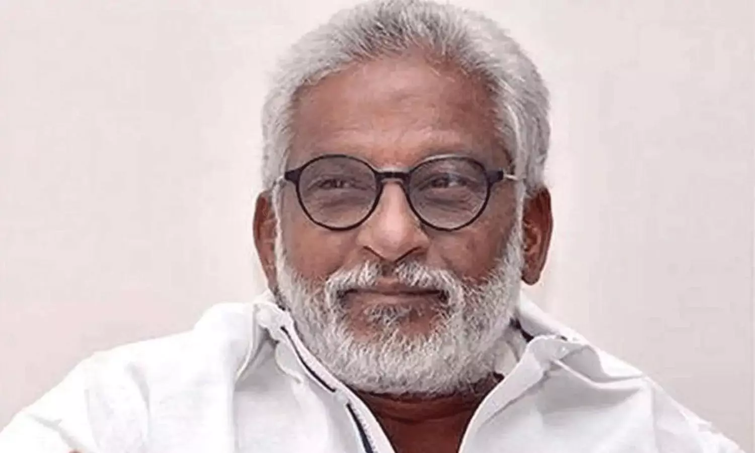 షర్మిలను చూసి వైవీ సుబ్బారెడ్డి భయపడుతున్నారా? వైవీ స్పందనపై కేడర్ అసంతృప్తి