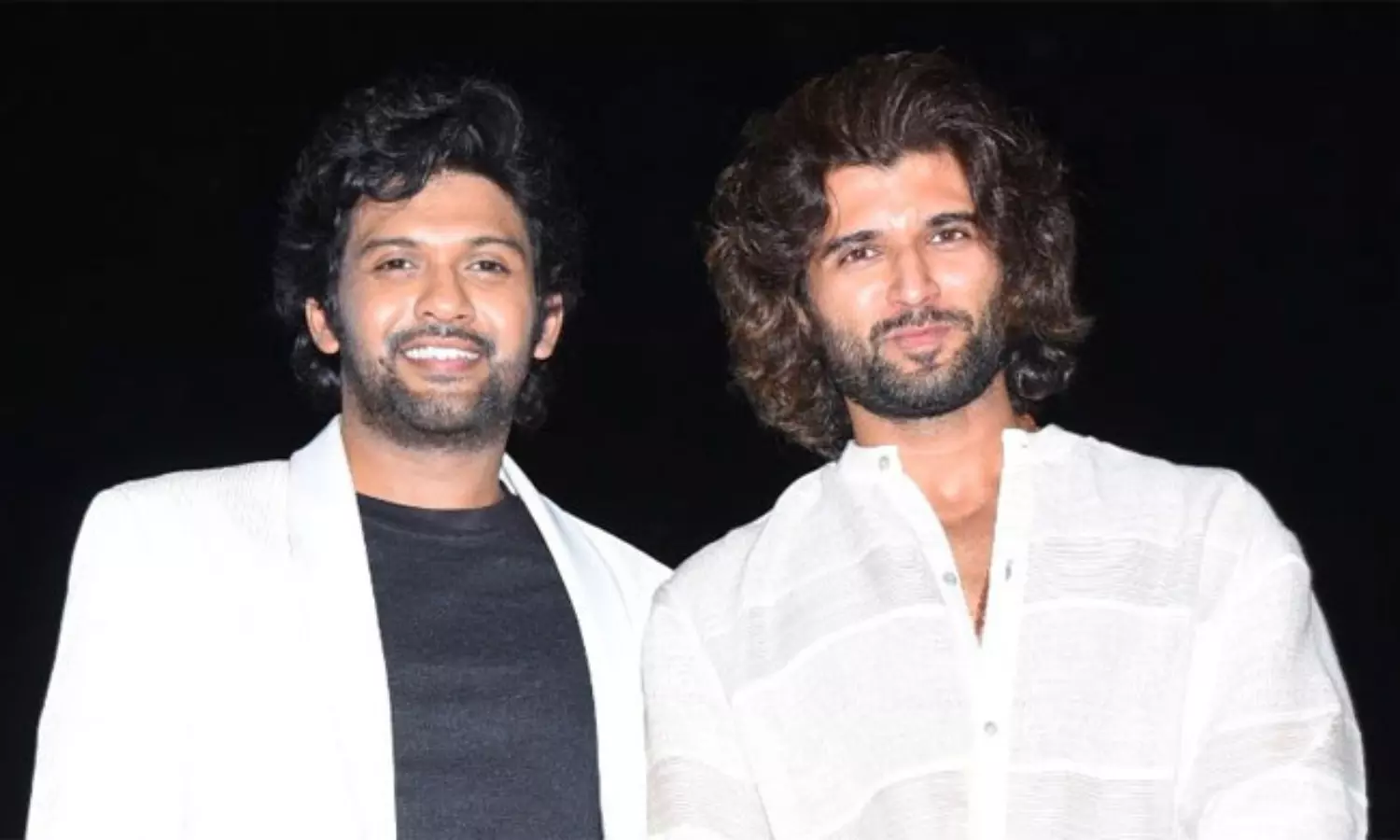 రౌడీ స్టార్, నవీన్ పొలిశెట్టి సేమ్ టు సేమ్! రౌడీ స్టార్, నవీన్ పొలిశెట్టి సేమ్ టు సేమ్!