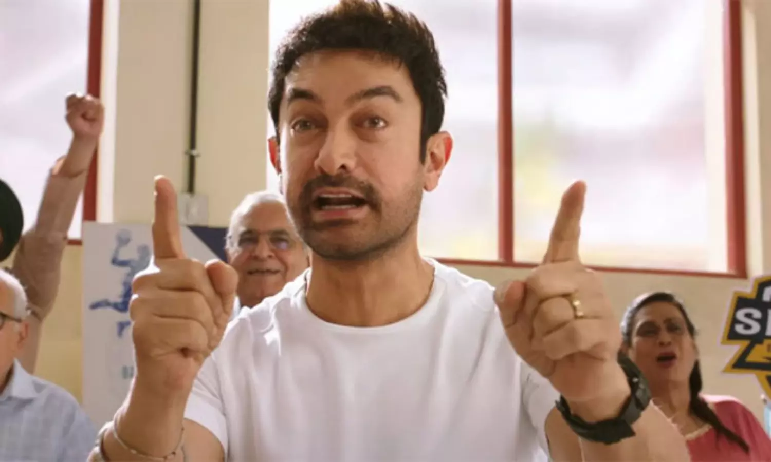 తన సినిమా రిలీజ్.. రూల్స్ పెట్టిన ఆమిర్