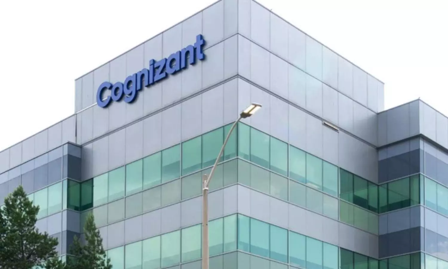 విశాఖకు కాగ్నిజెంట్ క్యాంపస్.. రూ.1582 కోట్ల పెట్టుబడి, 8000 వేల ఉద్యోగాలు విశాఖకు కాగ్నిజెంట్ క్యాంపస్.. రూ.1582 కోట్ల పెట్టుబడి, 8000 వేల ఉద్యోగాలు