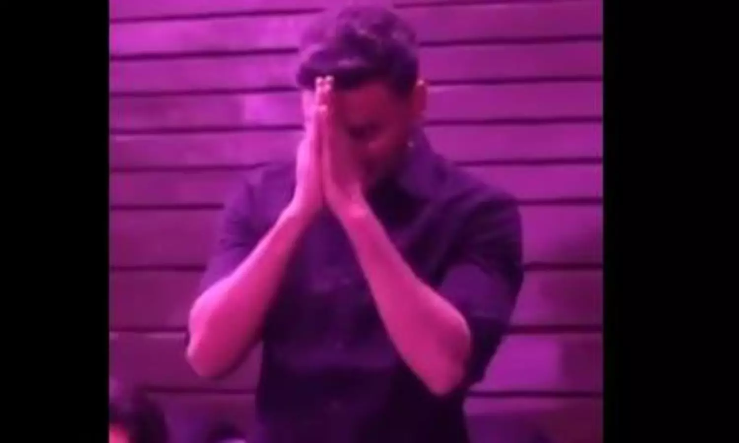 థియేట‌ర్‌లో రెస్పెన్స్‌కు ఎమోష‌న‌ల్ అయిన హీరో!